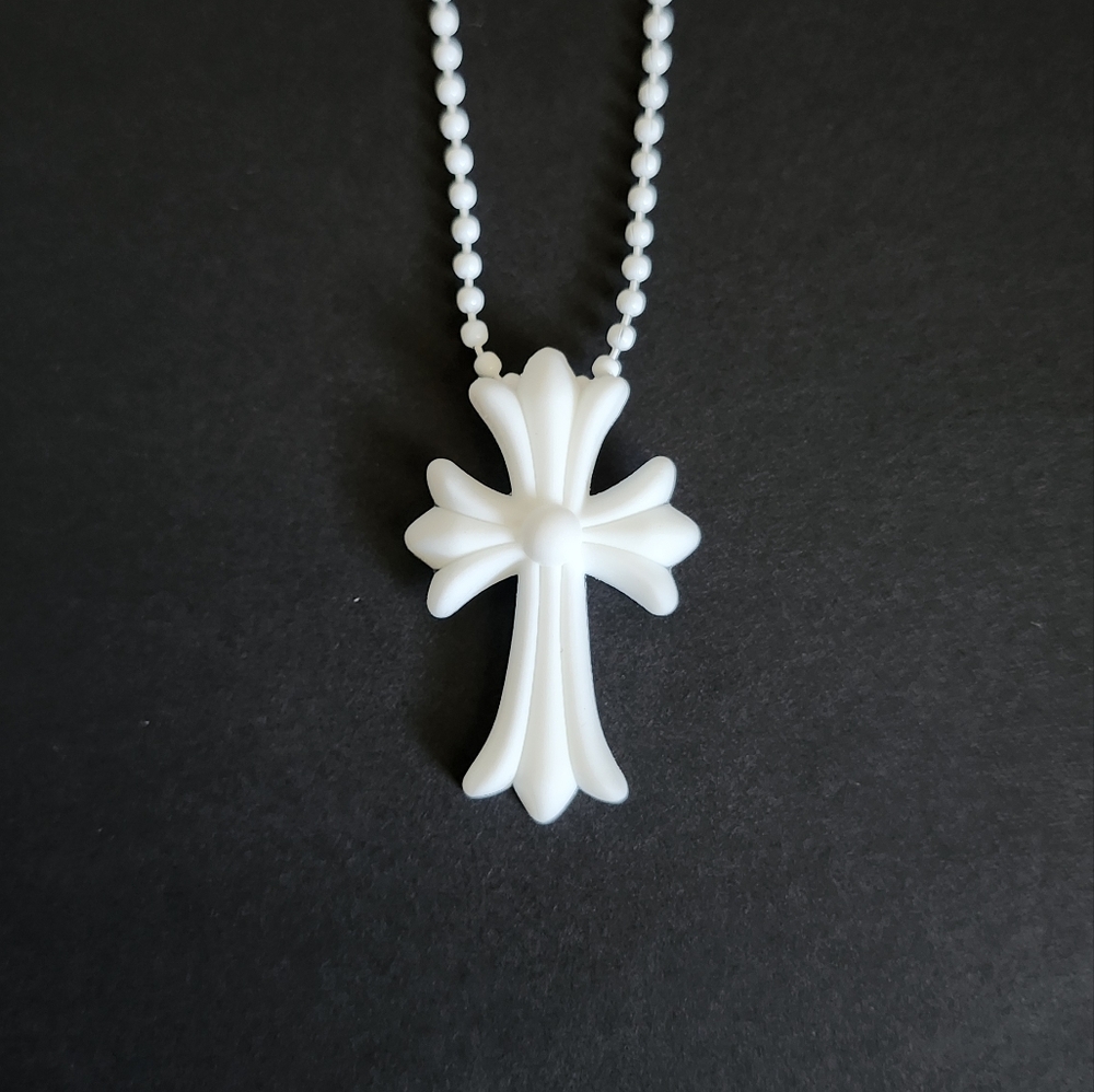C.H NECKLACE - Picture 3 of 7